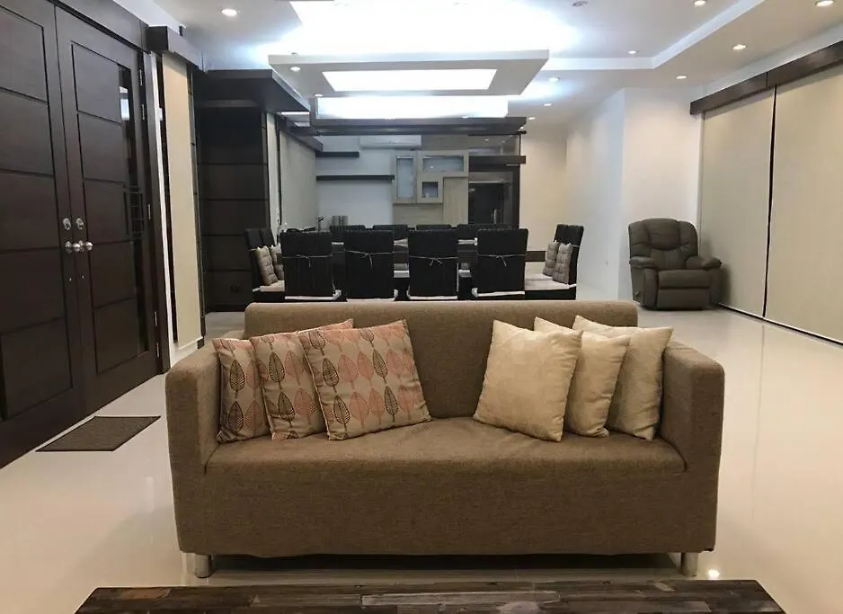 Big House W/Nice Location Near Sm & Ateneo 达沃